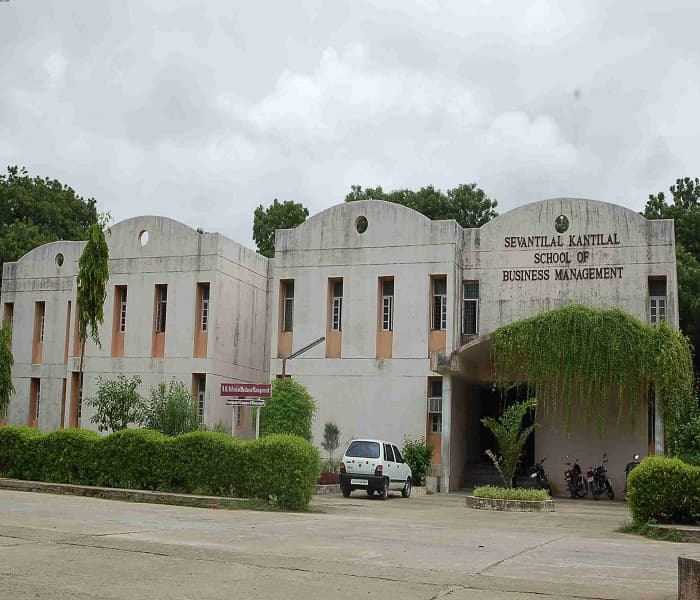 HNGU Academic Building photo 3